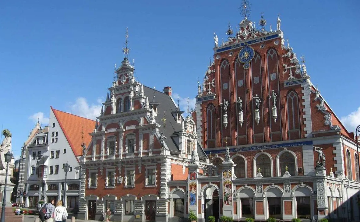 Baltic Capitals Express Tour – Vilnius, Riga & Tallinn