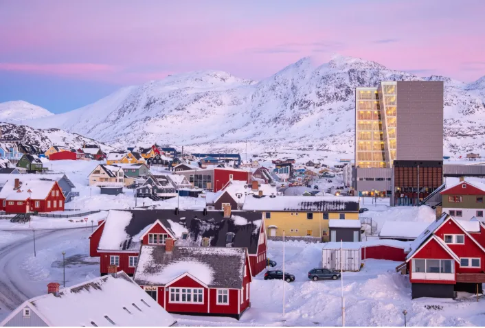 Greenland Tour: From Vikings to Icebergs – 9 Days