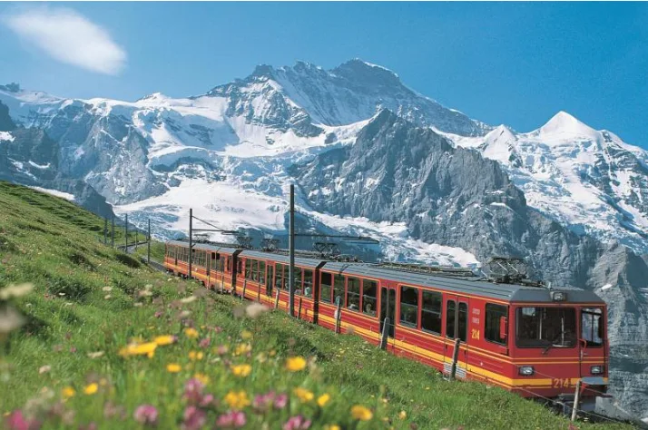 France & Switzerland Holiday Package – 7 Nights / 8 Days