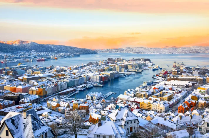 Norway’s Winter Wonders in 7 Days - Oslo to Tromsø — Fjords, Scenic Railways & Northern Lights