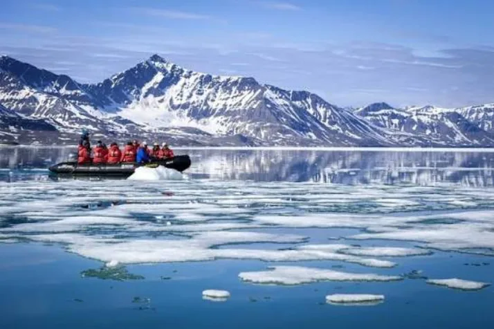 4-Day Northern Lights Lapland Adventure